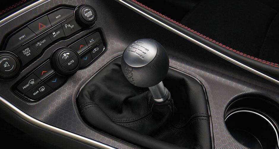 Camaro 1Ss Vs 2Ss >> 2016 Dodge Challenger vs 2016 Chevrolet Camaro comparison ... Camaro 1Ss Vs 2Ss >> 2016 Dodge Challenger vs 2016 Chevrolet Camaro comparison ...