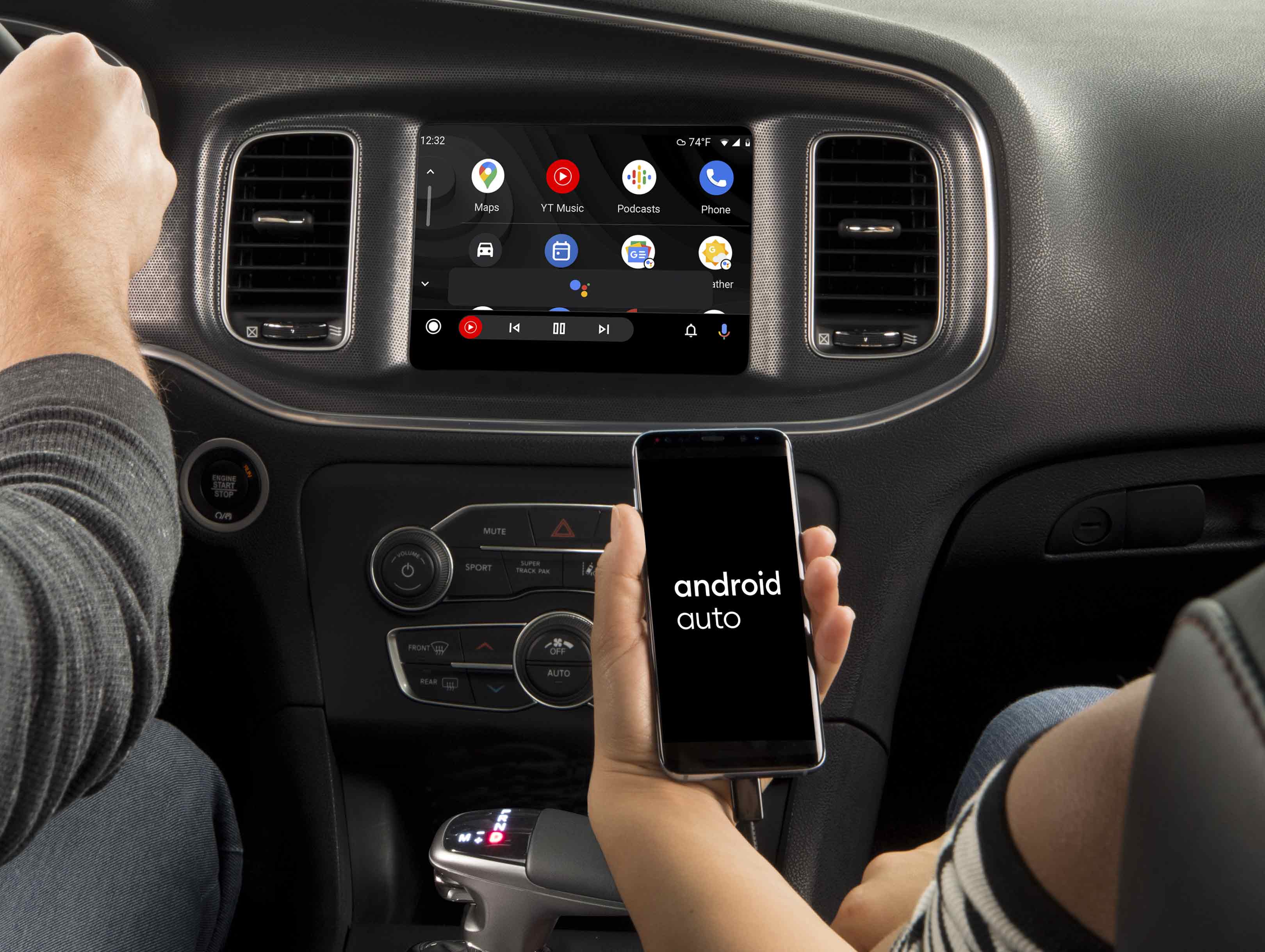 Phone Features | Dodge Uconnect® | Carplay, Android Auto & More