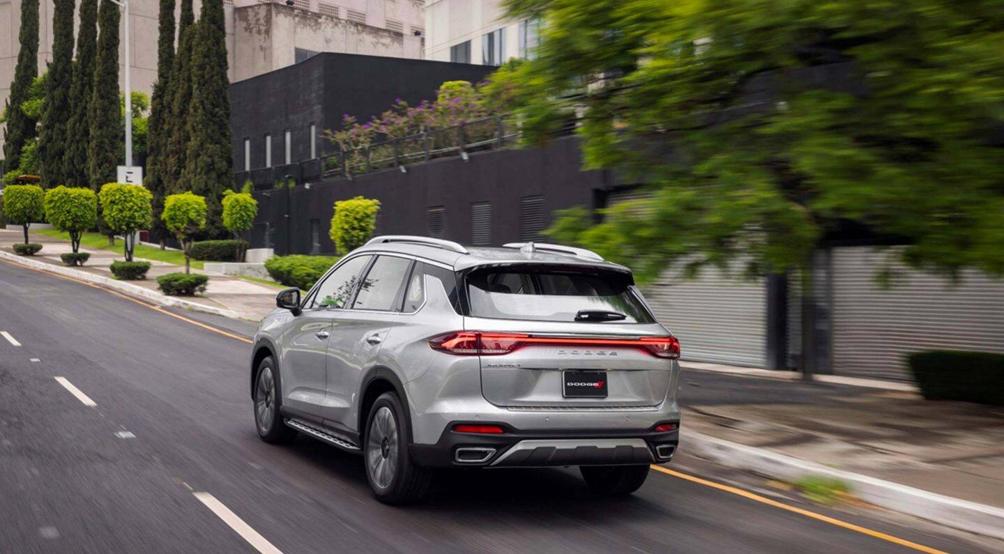 2025 dodge journey images
