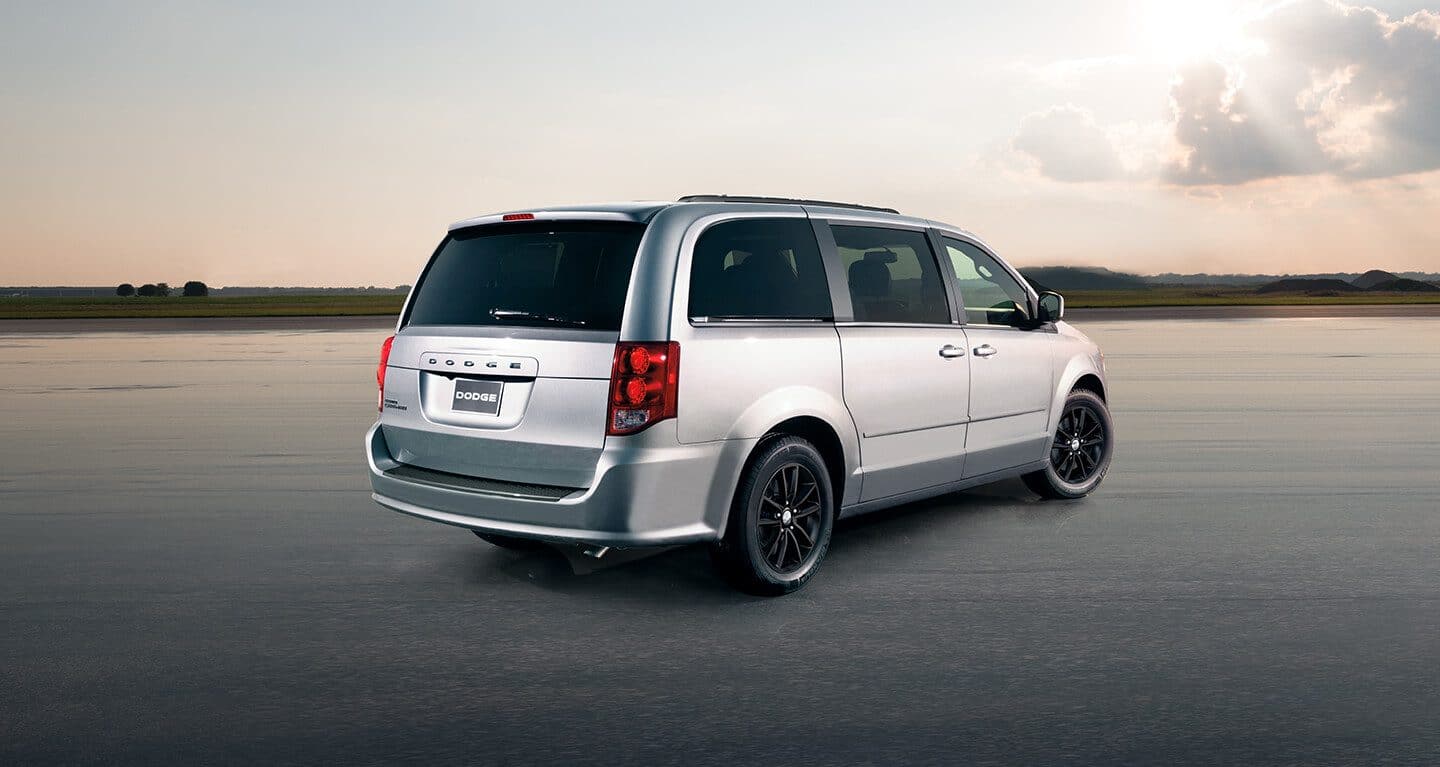 2020 dodge grand caravan minivan images