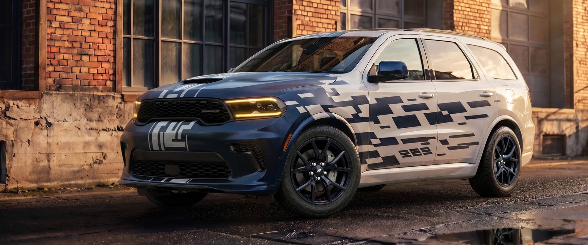 The new Dodge Durango R/T 392 Smokescreen Concept transforms the brand's three-row muscle SUV into a visual statement of power, energy and motion.